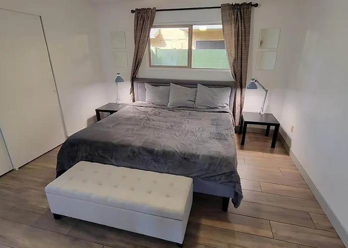Msg For 5percent Off 2bed1bath Kingqueenbeds Northphx *